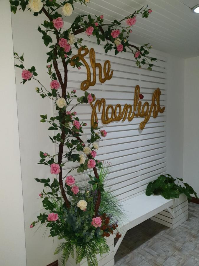 The Moonlight Place Банг Ламунг Екстериор снимка